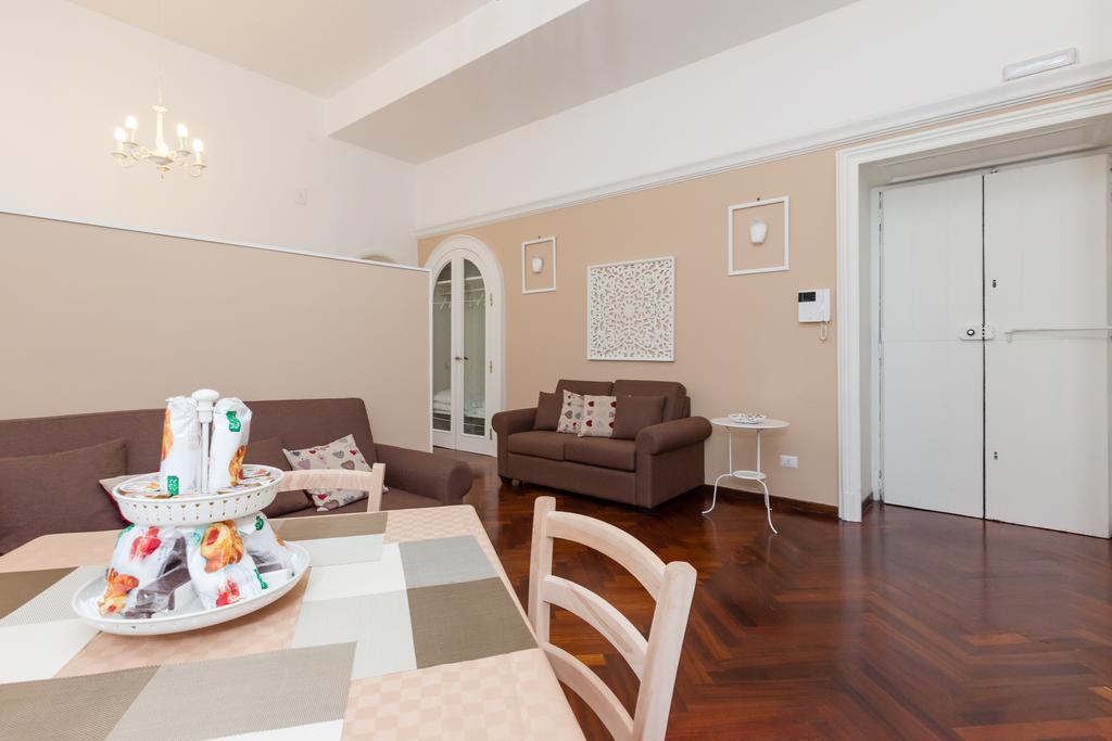 Ferienwohnung Garibaldi I Neapel Exterior foto